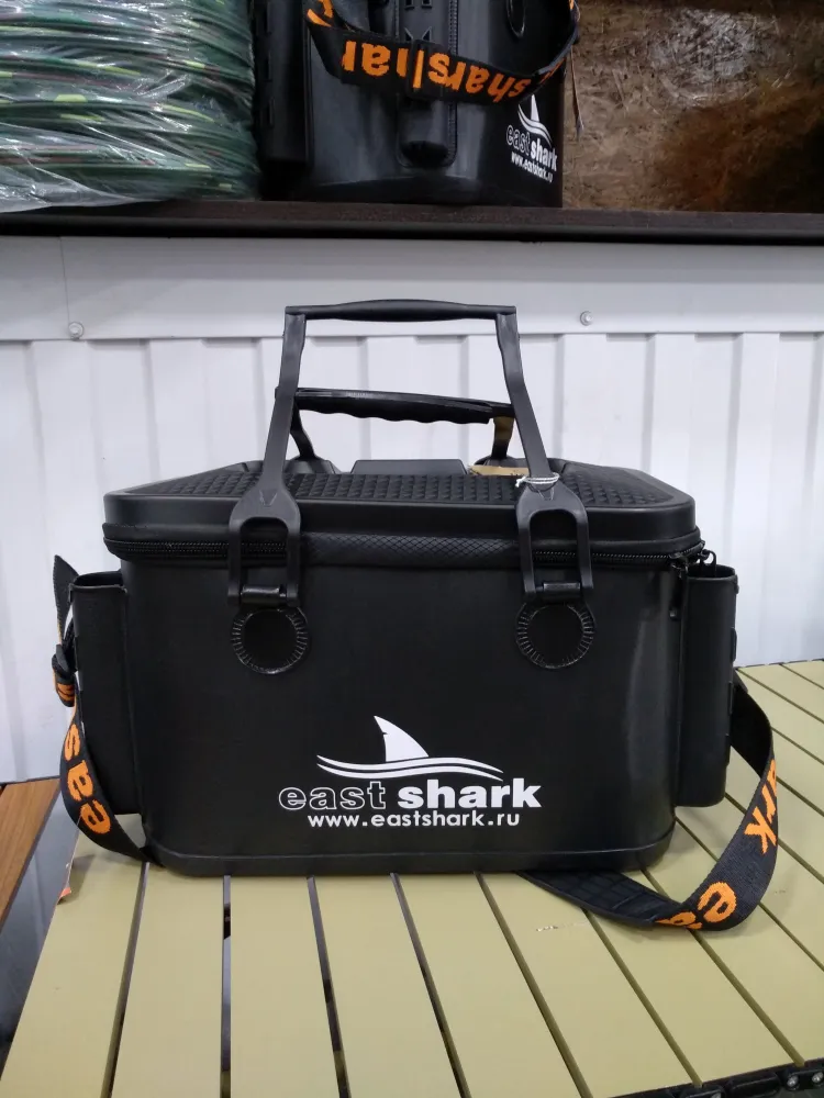 Ящик рыболовный EastShark с держателями удилищ JD-402626-L