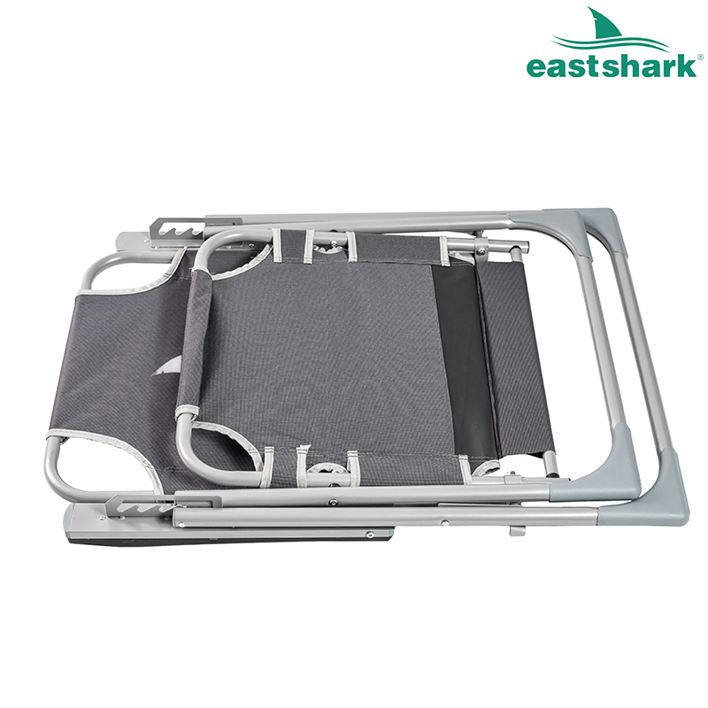 Кресло EastShark с регулировкой спинки